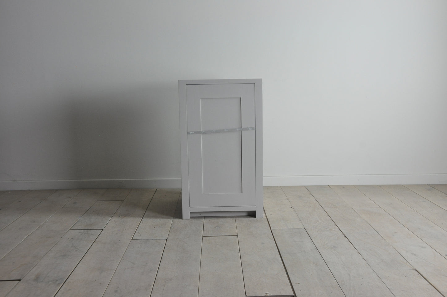 Neptune Suffolk 520 bin base cabinet