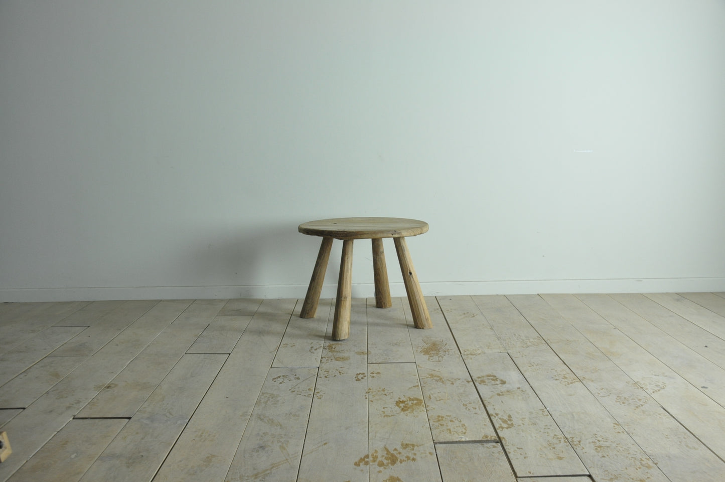 Reclaimed elm rustic round coffee / side table