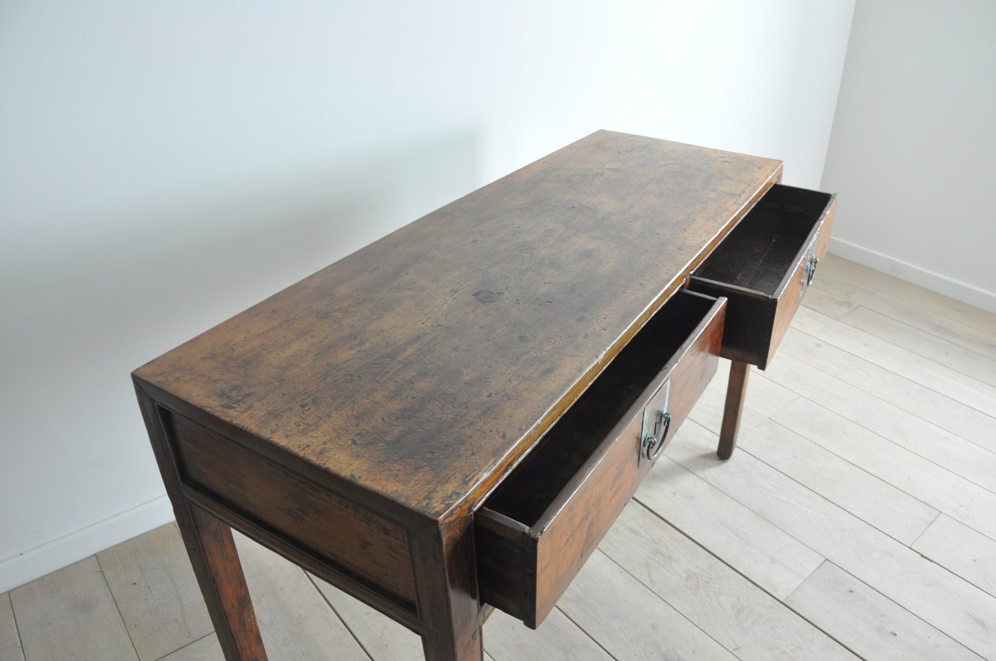 Chinese side / console table with 2 drawers