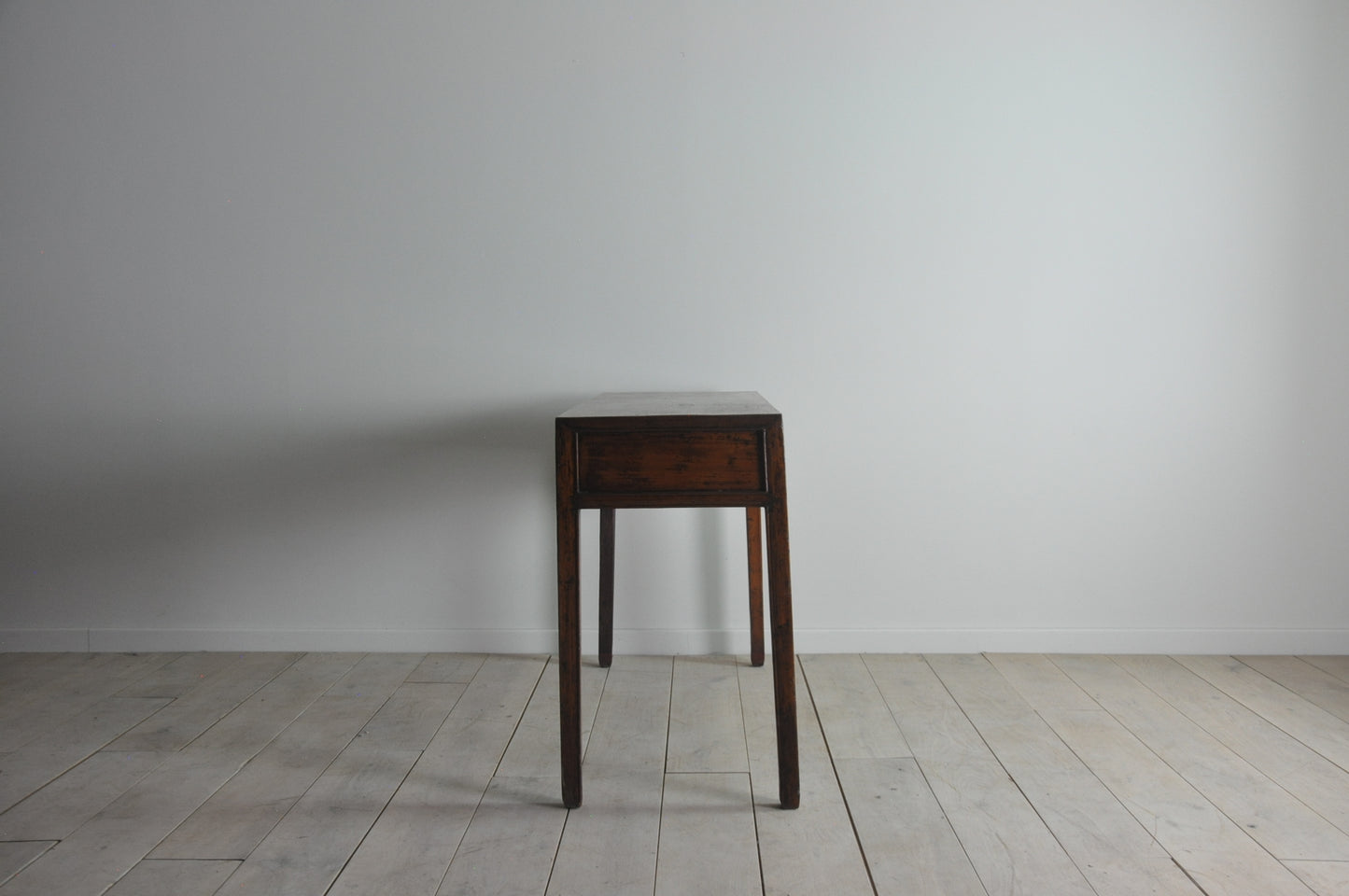 Chinese side / console table with 2 drawers