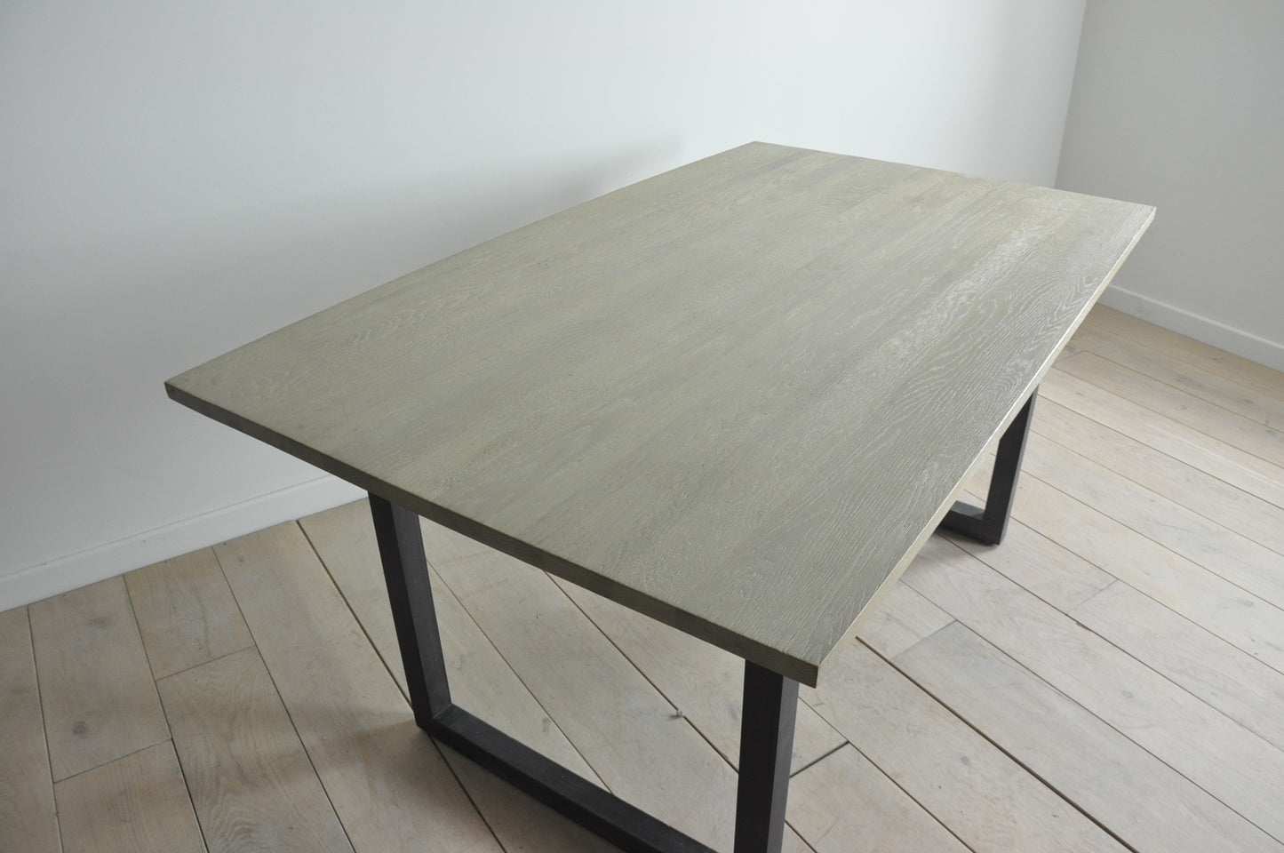 Neptune Carter extending dining table