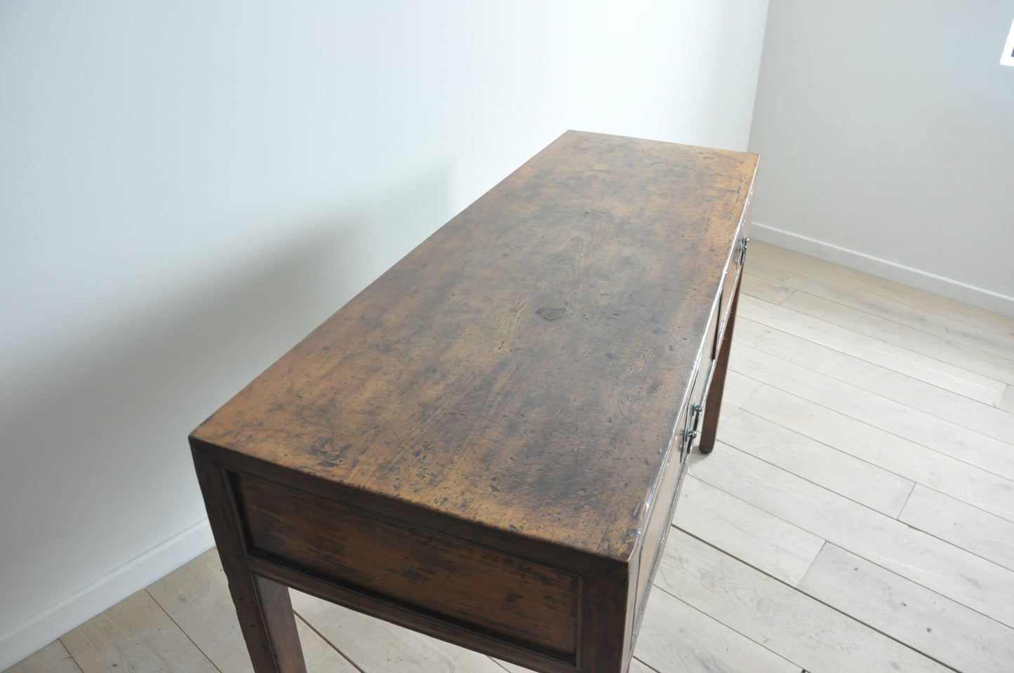 Chinese side / console table with 2 drawers