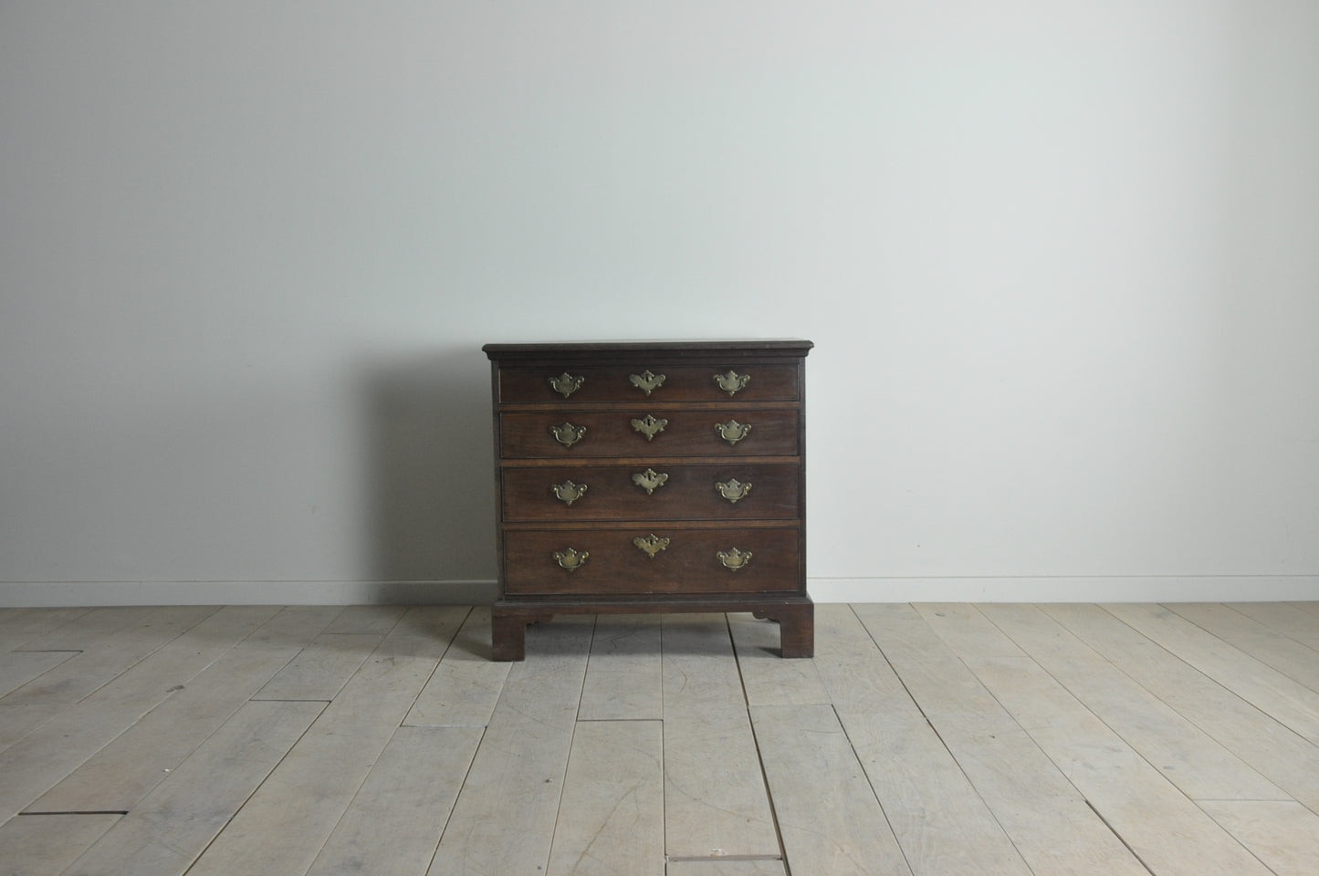 C18th mahogany chest of drawers