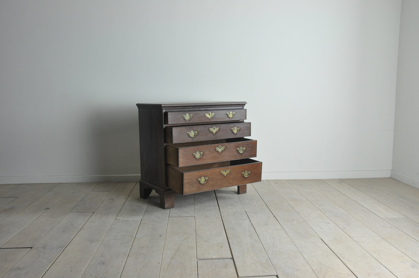 C18th mahogany chest of drawers