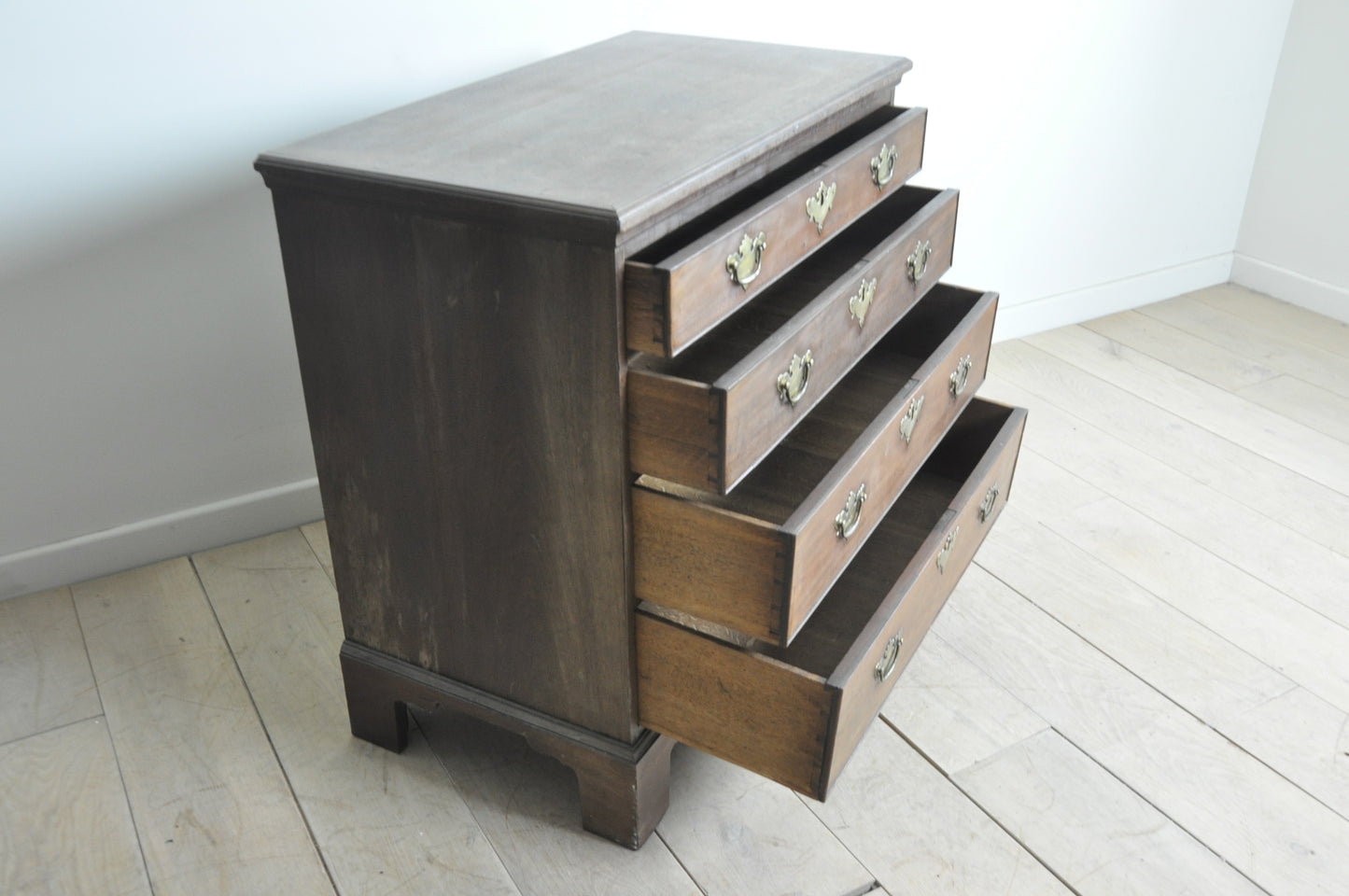 C18th mahogany chest of drawers