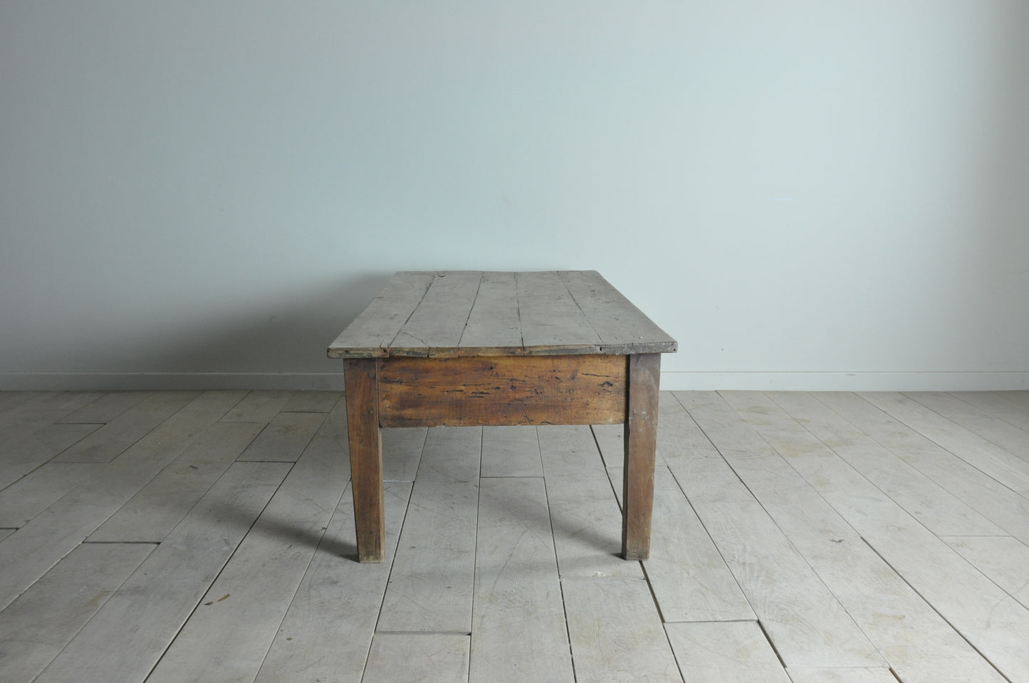 Old French coffee table with single drawer