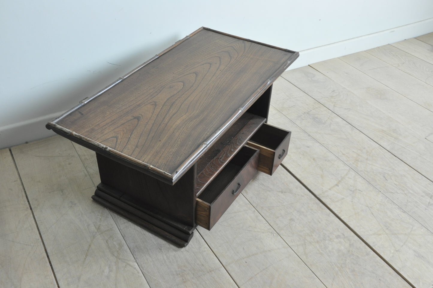 Old Japanese occasional table with 2 drawers