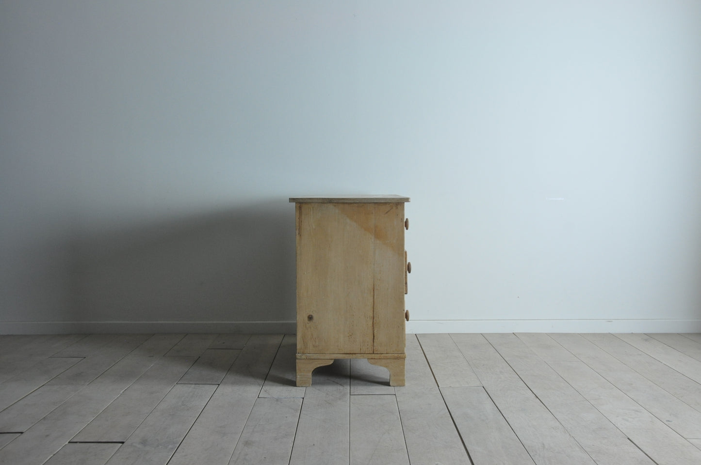 Old pine chest of drawers