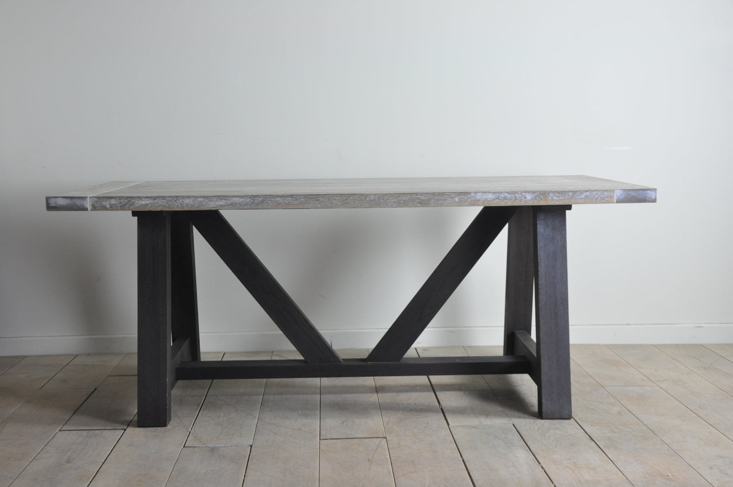 Neptune Arundel 6-seater rectangular oak table